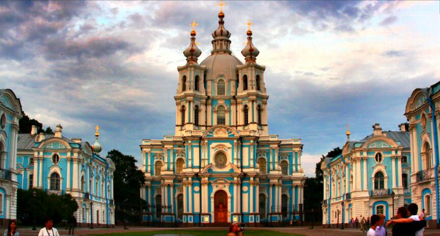 俄羅斯女子學(xué)院 俄羅斯女子學(xué)院