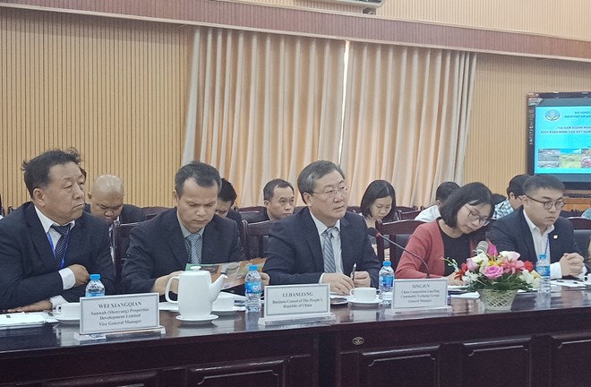 中方代表團(tuán)。圖自越通社